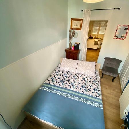 Sympathique Logement En Rez-De-Chausse, De 21M 2 Beauvais Dış mekan fotoğraf