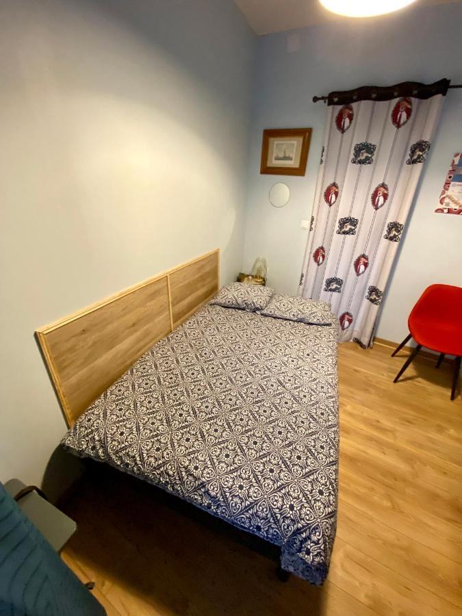 Sympathique Logement En Rez-De-Chausse, De 21M 2 Beauvais Dış mekan fotoğraf