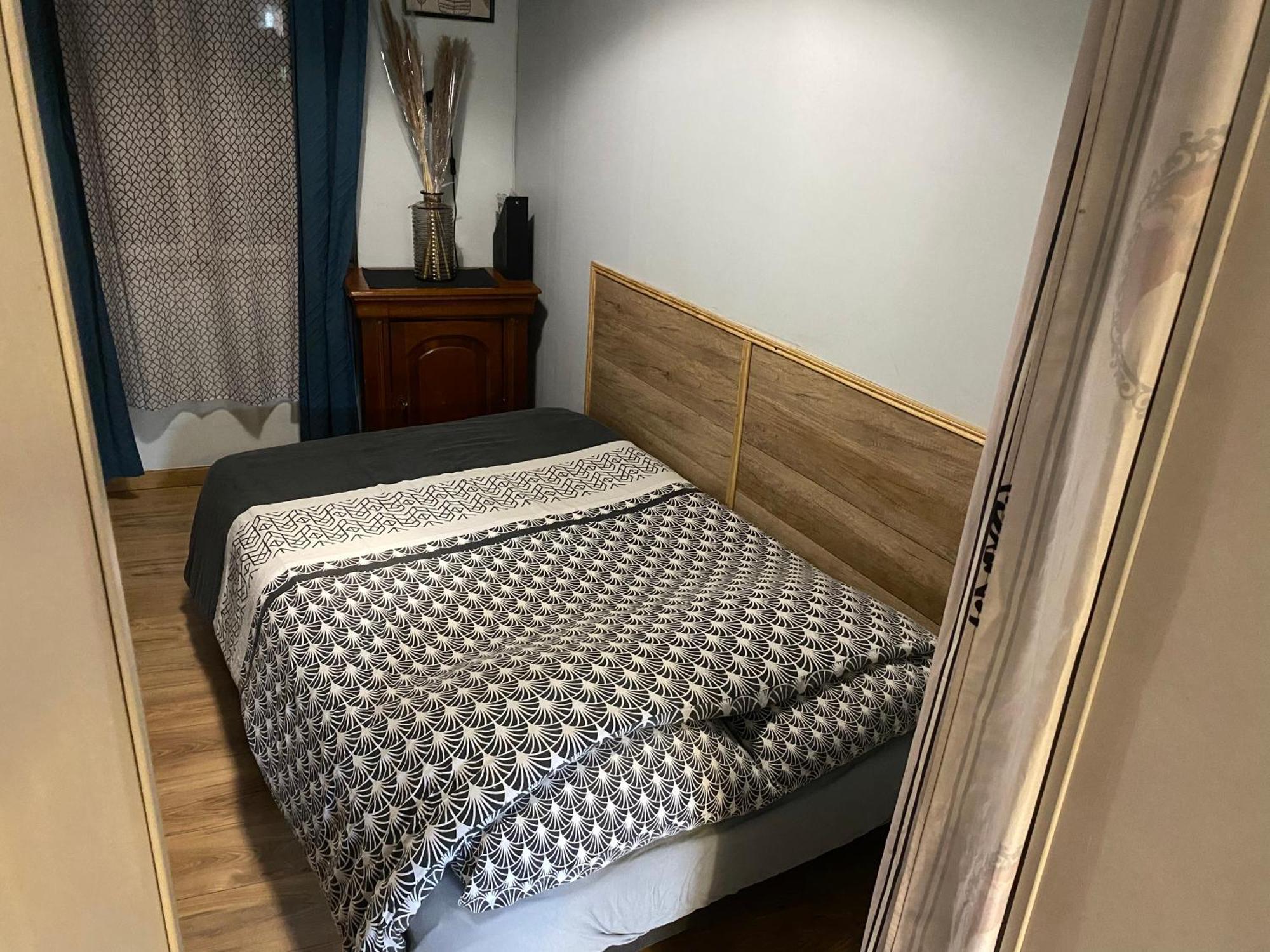 Sympathique Logement En Rez-De-Chausse, De 21M 2 Beauvais Dış mekan fotoğraf