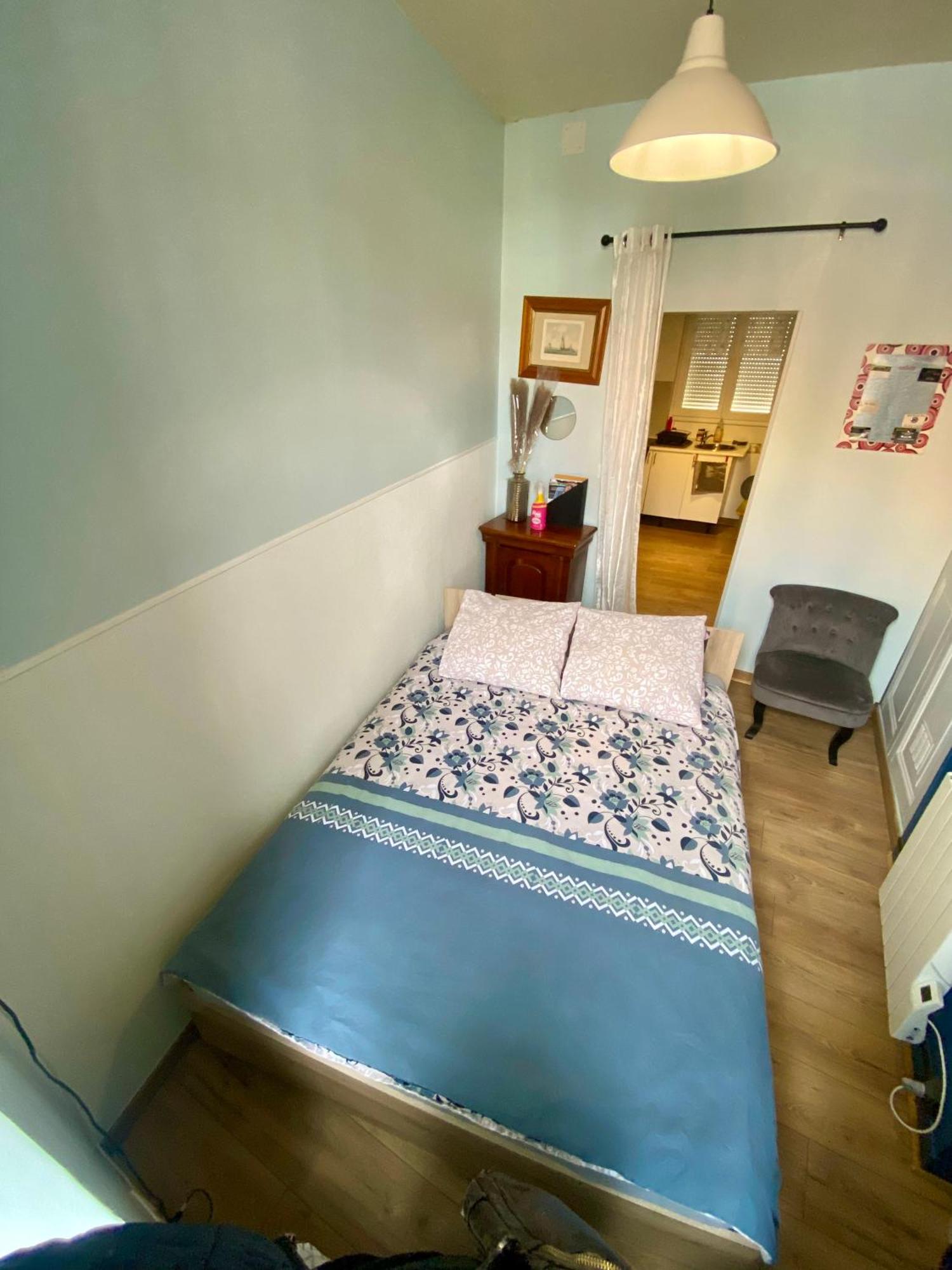 Sympathique Logement En Rez-De-Chausse, De 21M 2 Beauvais Dış mekan fotoğraf